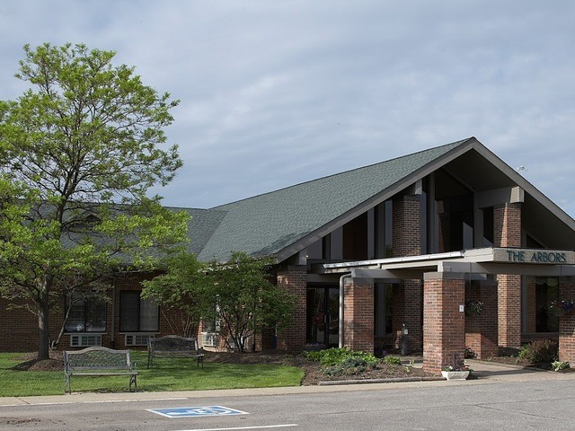 ARBORS AT FAIRLAWN THE